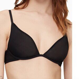 NWT Calvin Klein's Women's Sheer Marquisette Unlined Plunge Bra